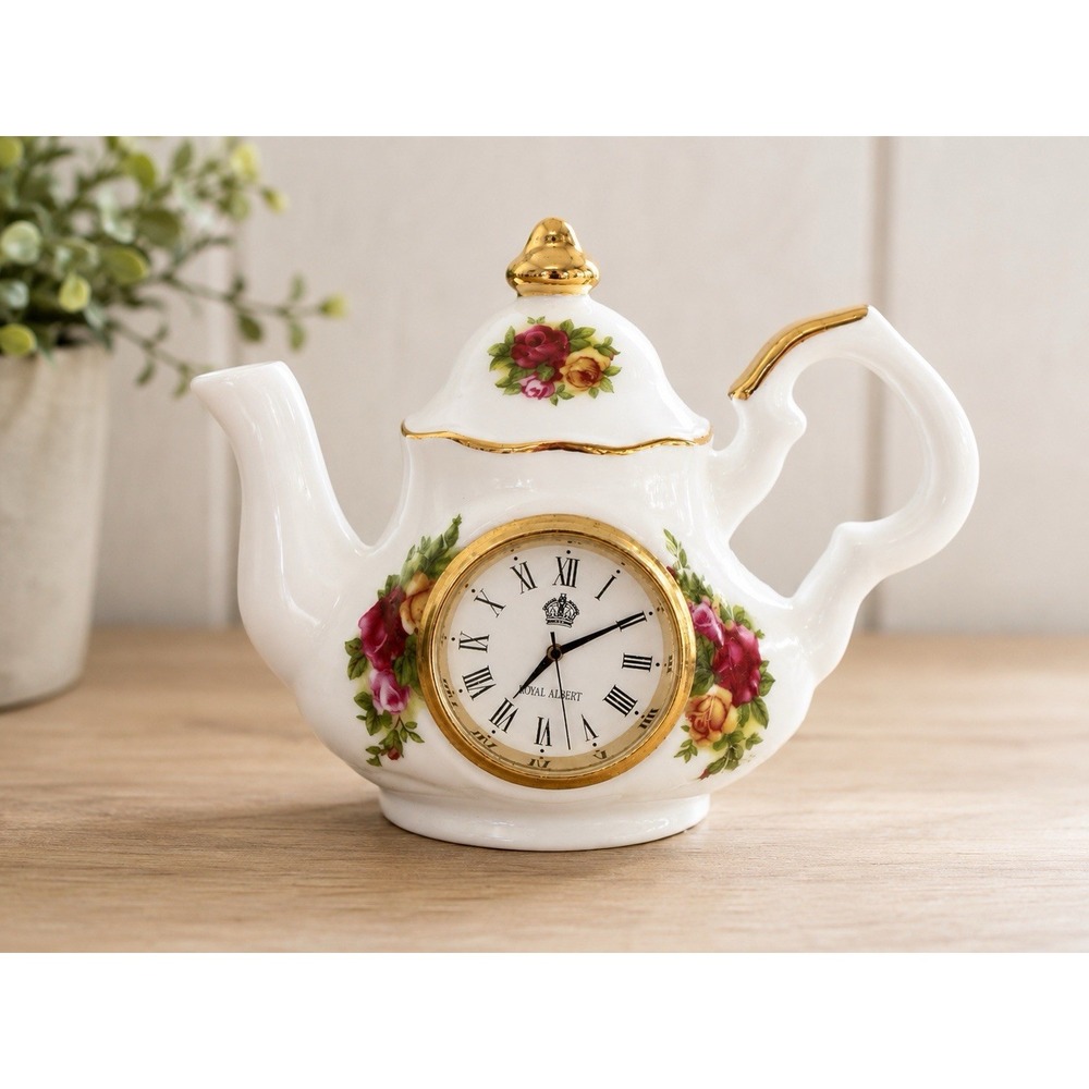 Royal Albert Old Country Roses Teapot Quartz Clock Fine China Mantel 4.25”